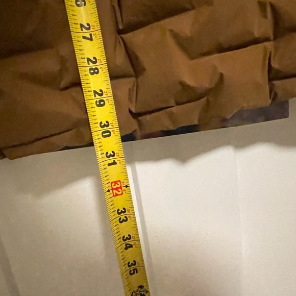 Marmot men’s winter jacket. Mustard color. Size XL. 700 fill. - Picture 6 of 8